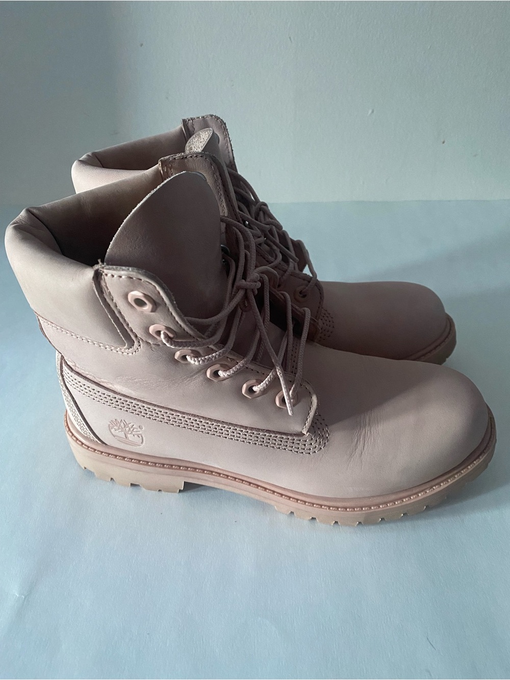 Timberland Lace-Up Boots in Pale Pink
